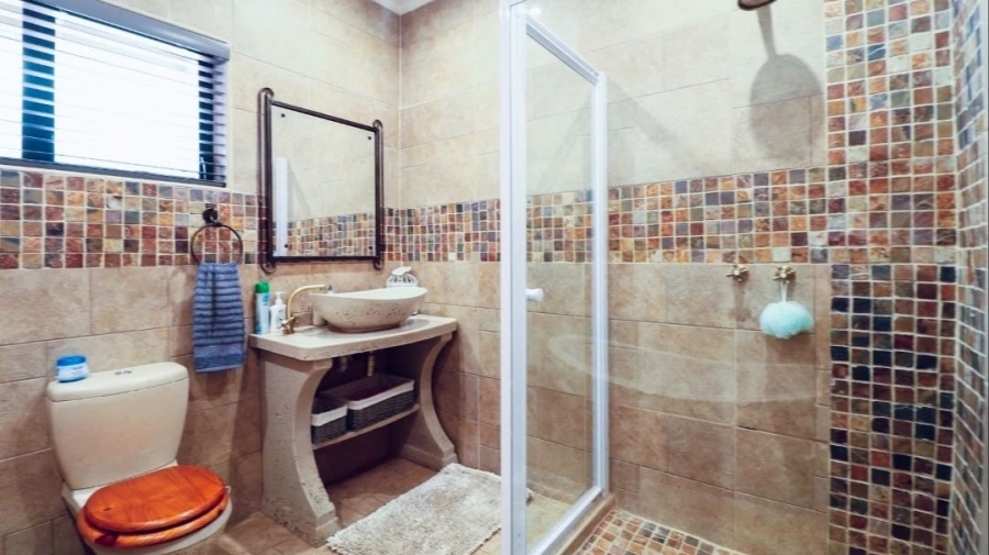5 Bedroom Property for Sale in Protea Park North West